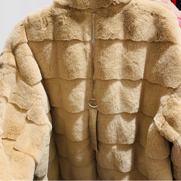 Super soft faux fur coat - Picture 2 of 2